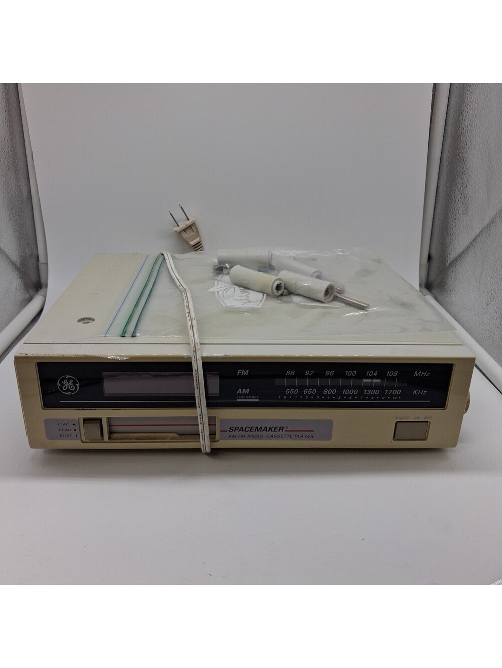 Vintage GE Spacemaker 7-4260A AM FM Radio Cassette Player Under Cabinet Tested